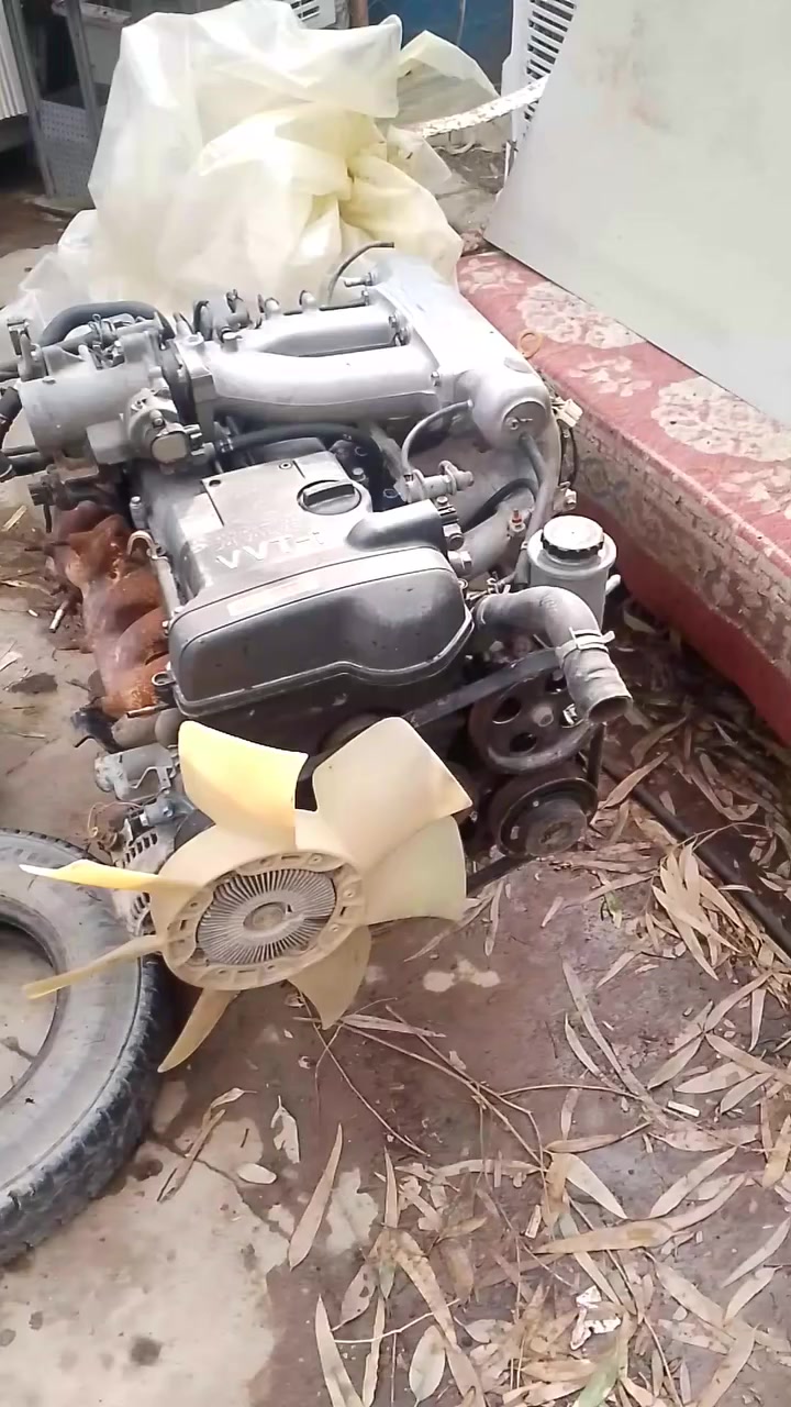 مكينه كامله هيه والكير وعقل وشوته وضفيرته شرط الشغل السعر 10ورقات وهاذ رقمي تواصل***********
