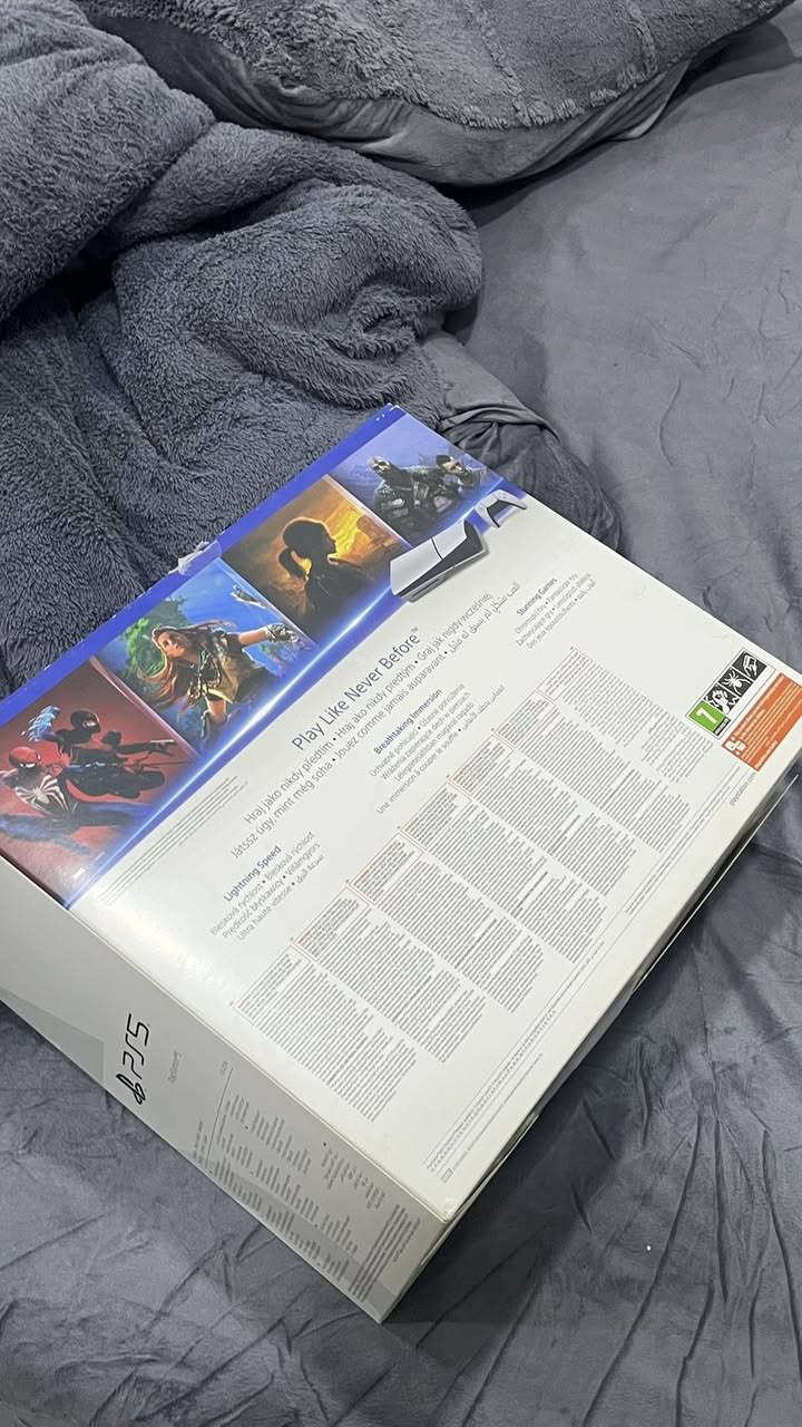 بلي 5 سلم تيرا الجهاز نضيف كلش استخدام قليل جديد مامفتوح غراضة كاملة للبيع ب 600 الف وبي مجال مع قرص مكاني كربلاء 
***********
