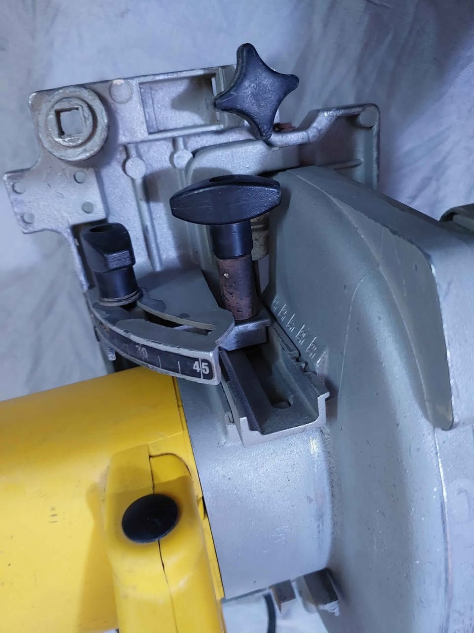 للبيع منشار خشب ديولت السعر ب 45 توصيل موجود بغداد, العراق


**إذا كنت صاحب هذا الإعلان وتريد حذفه لأي سبب، رجاءا أرسل رسالة إلى الدعم الفني**