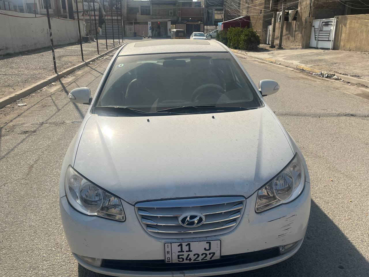 سلام عليكم النتره مديل 2011 فحتة السيارة تحكم استرين 4 ويل كب السيارة مكفولة كفالة عامة بس هذا الباب وبعدها مامصلحة السيارة كير ومكينة جدد حدادية جديدة اترايه حلو ماشيه 95 الالف ميل حقيقي السيارة سبيره منازل تبريد شغال تدفئة السيارة أي نقص مابية 
135وبيها مجال 
مكاني بغداد 
اللاستفسار ***********
