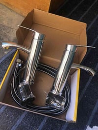 زوج خلاطات ماء • جديد بالباكيت • للبيع