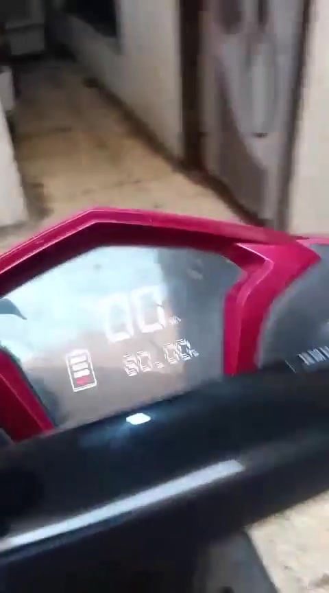 دراجه شحن A13 من شركه MTR
مواصفات 
تشغيل عن بعد 
ملف 1500
 سرعه 60 
بلوتوث 
3 سرع 
6 بطاريات 
نضام R= رجوع للخلف 
نضام P توقف تام 
لايت زنون 
ويل 12
صبغ حراري
تقطع مسافه 60 كيلو
جنطه اضافيه 
مانع سرقه 
سعر 600 لتواصل عبر رقم هاتف ***********

