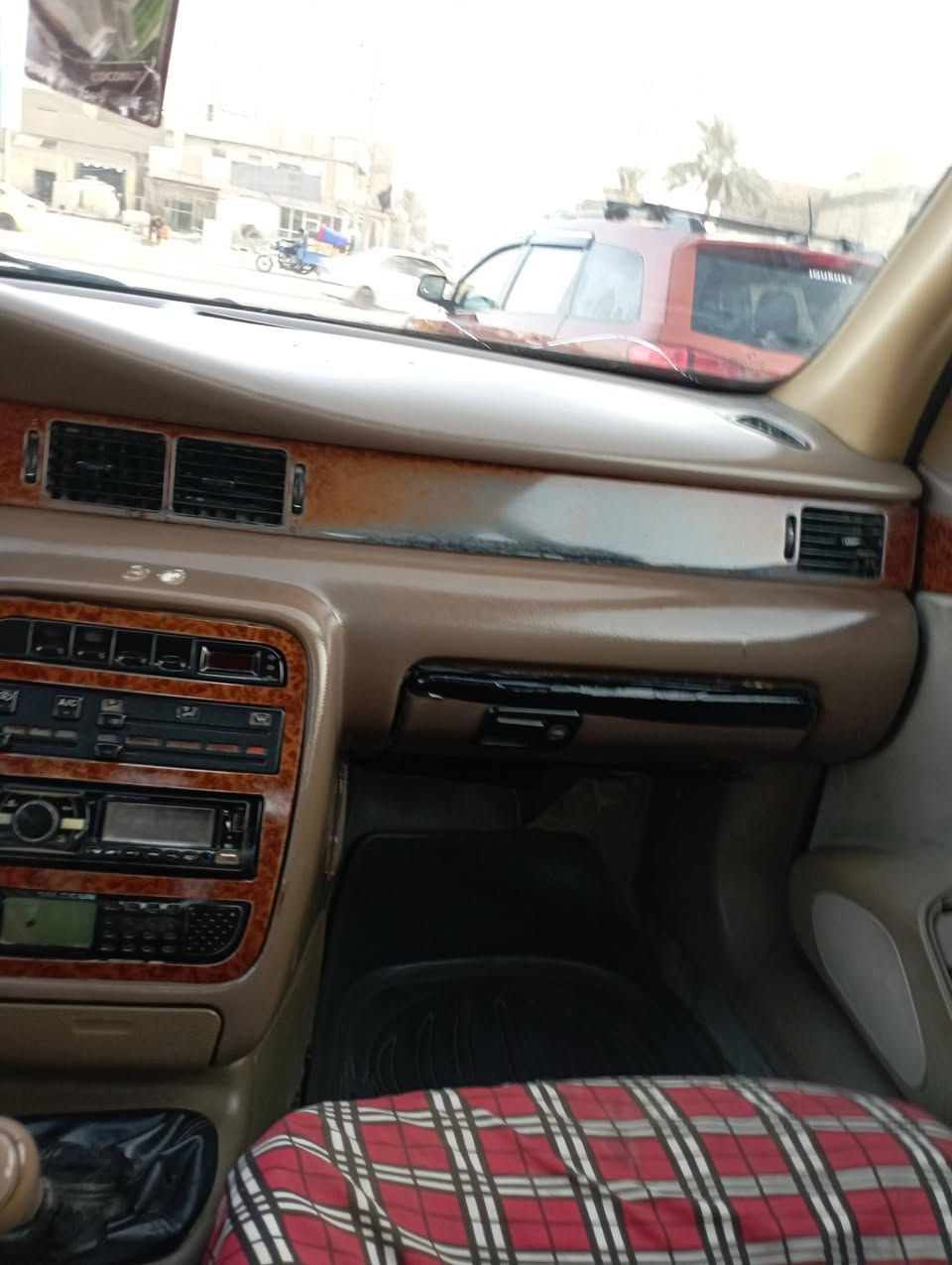 السلام عليكم ورحمه الله وبركاته
سمند موديل 10 رقم بابل المالك ديوانيه 

سنويه لل19 نافذه 

هيئه مصفره غرمات عليه 100 ألف فقط 

السعر 23 وبيه مجال قليل. للاتصال ***********
