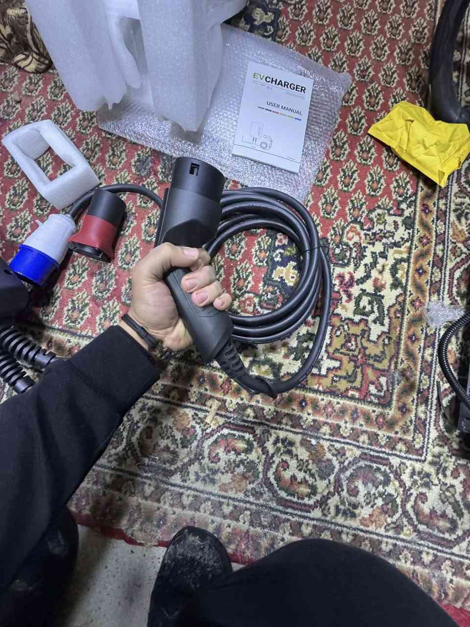 شاحن سيارة 32A جديد غير مستخدم
للبيع نوعية ممتازة
معاها ادبتر تخليه بالسيارة ينطيك كهرباء 220v
300.000


**إذا كنت صاحب هذا الإعلان وتريد حذفه لأي سبب، رجاءا أرسل رسالة إلى الدعم الفني**