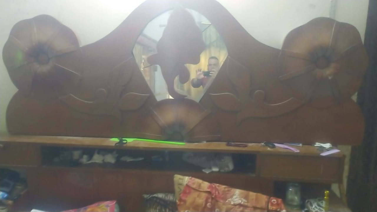 غرفه نجاره للبيع محتاجه شويه ترتيب كنتور 6بيبان سعر مناسب كلش مكان حله شارع 80 مكلفه شراي يتصل على الرقم ***********
