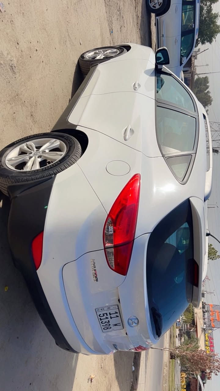 السلام عليكم للبيع توسان ٢٠١٢خليجيه ل
رقم بغداد هزه ورقم جديد انكليزي باسمي 
السياره بيها شبر باب الصدر والخلفي بخ فقط 
مرفق السونار وياها عنوانها غزاليه 
اتصال فقط 
‭٠٧٧٢ ٤٣٤ ٤٣٠٦‬
