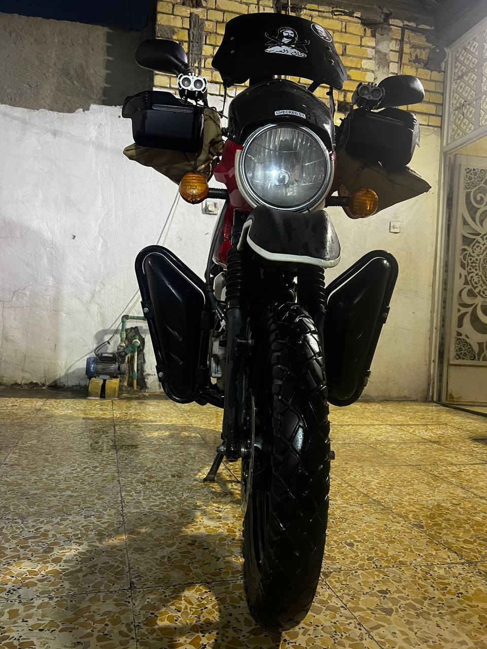 يالله سلام عليكم شباب بوكسر موديل 23مرقم لوحات انكليزي بسمي تحويل ثاني يوم دراجه كلشي مابيه كامله مكمله خير من الله ولا بيه تنقيص لا تبخير كلشي ماكو ورايده بسعر 2400وبيه مجال حك جيه العنوان البلديات شارع المصرف الرقم ***********
