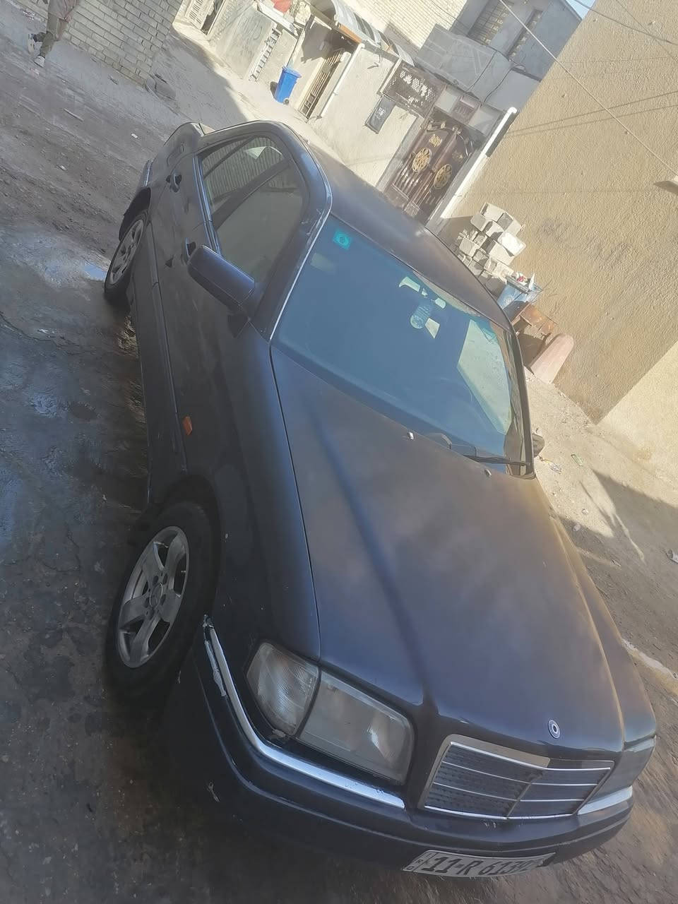 السلام عليكم للبيع مارسد مديل 1998 محرك وگير جدد تبريد ثلج صدر امامي خلفي جديد مكفولة من الضربه والصبغ وتبديل سنويه 2028باسمي مكاني بغداد السعر 41 وبيها مجال بسيط رقم الهاتف ***********
