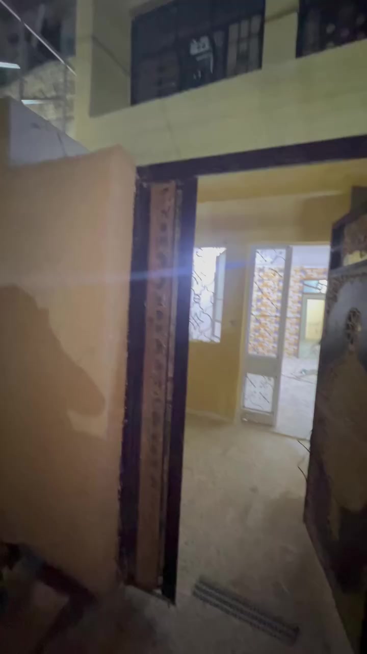 بيت للبيع مساحة 80 متر طابقين تفاصيل داخل الفيديو سعر 75 مليون بي مجال زراعي نهايت شارع الصحة بالزراعية شارع ابو ماهر ***********
