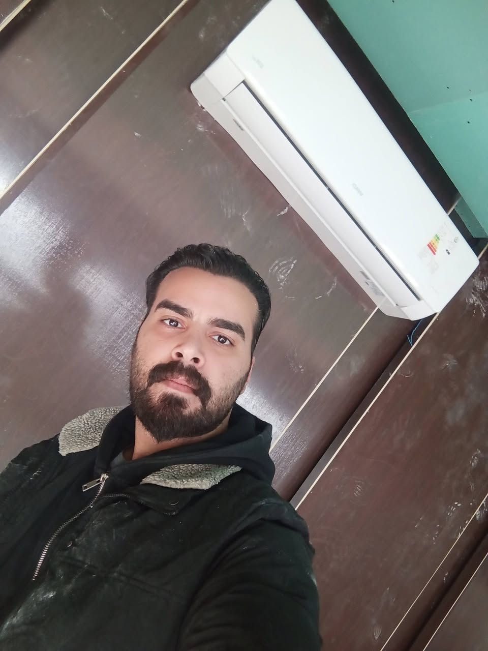 ورشه الهندسيه للتبريد متنقله في بغداد 🌐
لتنصيب وتركيب سبالت ❄️ وفتح سبالت ❄️ وغسل وتنظيف جميع انواع السبالت 💧 
//////////////////////////////////////////////////////////
💥 جزء من اعمال ورشتنه على بركه الله 💥
تم تنصيب مجموعه توسوت/كري/الوادي/ميديا/TCL/وفتح سبالت اخرى مع ضمان العمل ✅ 

للتواصل عبر الرقم :
📱*********** واتساب ✅ 
او مراسله الصفحه
