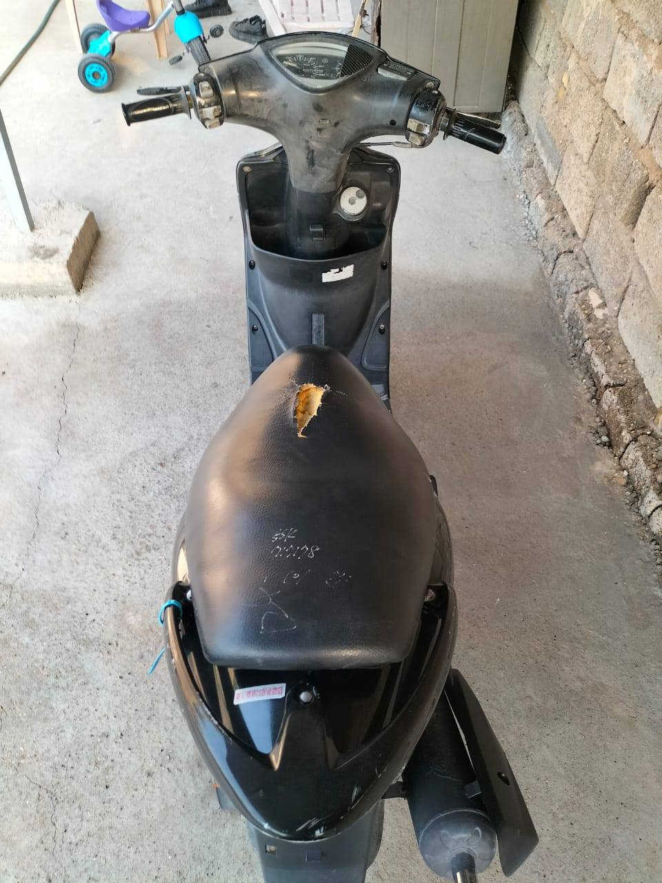 السلام عليكم دراجة ماكس عدلة للبيع
الدراجة مزودة بوشة 55 الدراجة شلعة ومعدل الدراجة كلشي بيهة شغال نكرة سلف هندر الدراجة كاملة ماذب عليهة ربع كاملة مكملة الدراجة ختم واحد وية المكينة السعر 700 للتواصل الخاص مفتوح او على هاذا الرقم *********** العنوان كربلاء الحسينية
