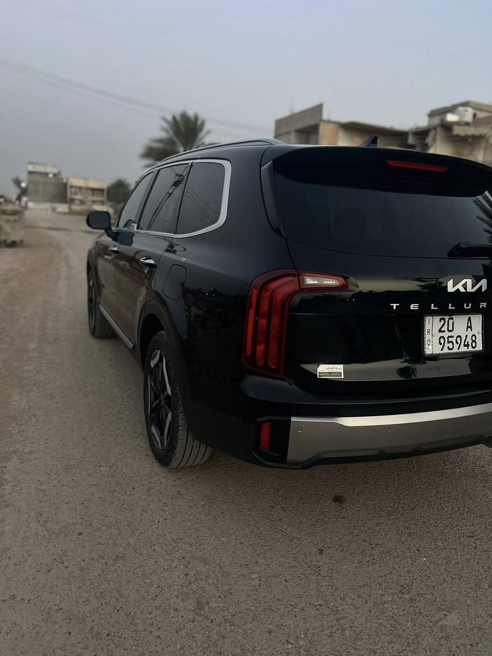 كيا تلورايد موديل 2025
ماشية 7000 مايل 

السياره بيه صور الحادث بل منشور

بارده جاملغ الامامي بل خشم بسيط 

بدون دواخل السياره ليبل واحد  

موصفات. S 

فتحه 

كشنات تدفه 

كشن السايق كهرباء 

كراسي. منفصل VIPاسود 

ستيرن رجاج كيا تلورايد موديل 2025

ماشية 7000 مايل 

موصفات. S 

فتحه 

كشنات تدفه 

كشن السايق كهرباء 

كراسي. منفصل VIPاسود 

ستيرن رجاج 

كراسي الخلفيه اوتو 

توقف ذاتي 

شحن وايرليس 

شاشه متصله 

ويل 20 انج

السعر 310 

عنواني ديالى  

***********

كراسي الخلفيه اوتو 

توقف ذاتي 

شحن وايرليس 

شاشه متصله 

ويل 20 انج
