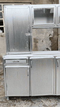 سلام عليكم كونتر نضيف ثلاثه قطع مواد ثقيل حيل سعره 500 بي مجال مكاني موصل برطله هذه رقمي ‏‪***********‬‏
