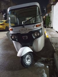 تكتك موديل 22رقم وسنويه للبيع بغداد حي النصر 07710957584