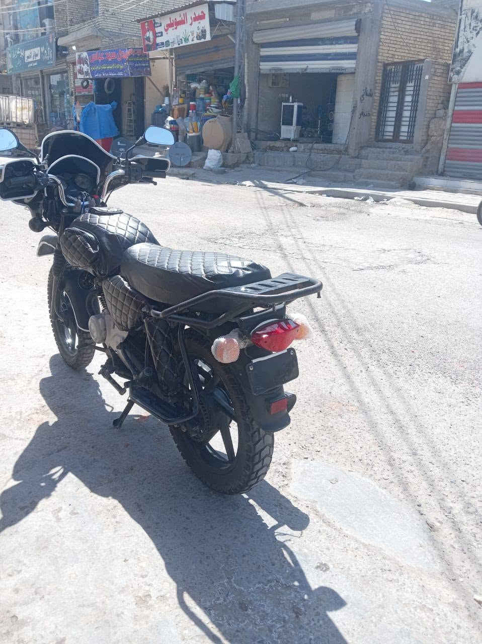 سلام عليكم دراجه بوكسر موديل 23
بدون وراق دراجه حلوه وتضيف 
سعر 850 مكاني بغداد الشعله
***********
