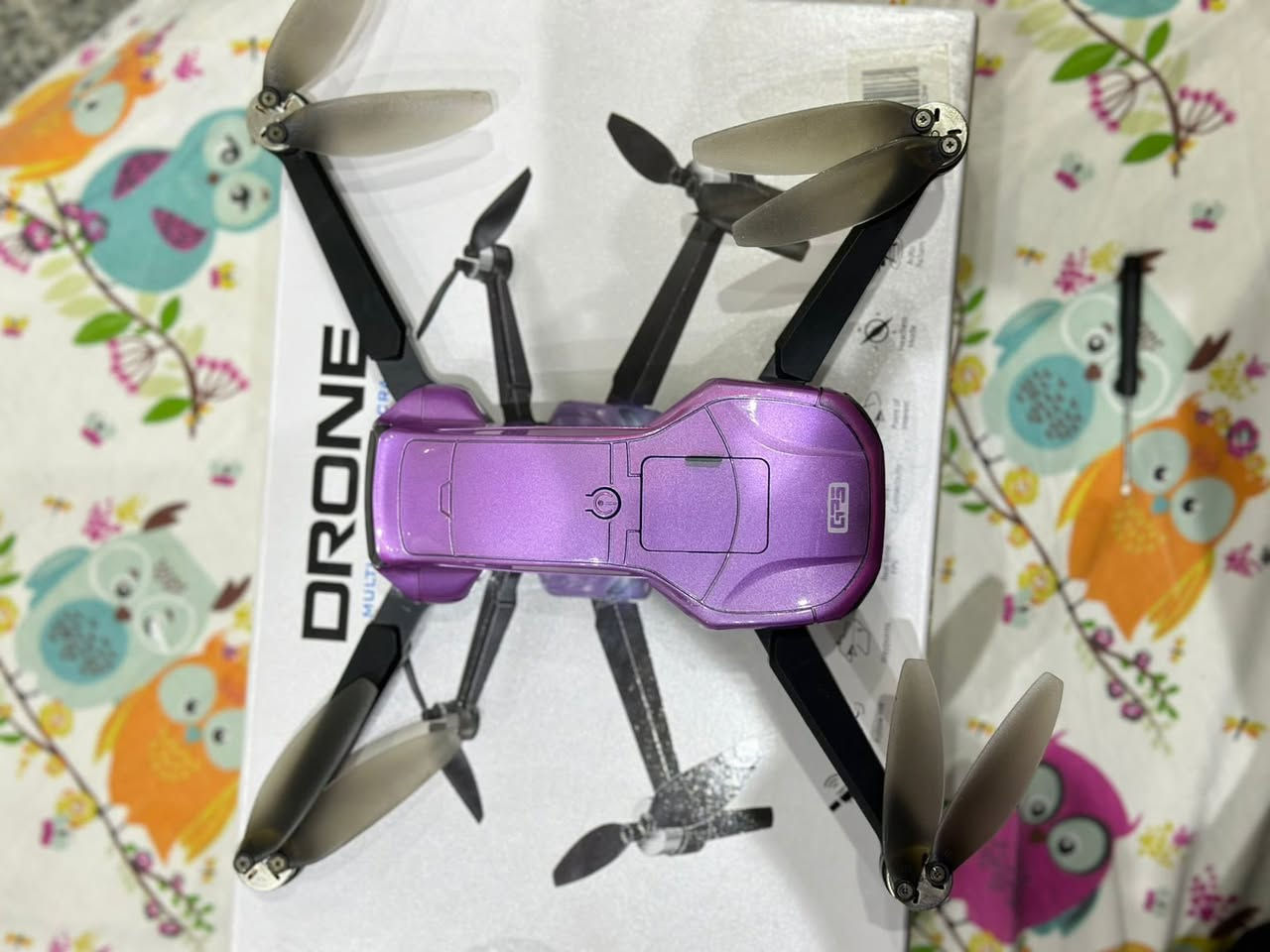 سلام عليكم طائره درون للبيع بيه نت و بيه رجوع ذاتي يعني إذا خلص شحن ترجع مين مراحت بيه GPS مانع اصتدام اريمونت شاشه ايباد تصوير فول فول HD مع حقيبه ترتفع 100متر و تتقدم كيلو كيلوين اليريده يجي ‪0775 105 5544خاص ويدلل سعر بلااااش
