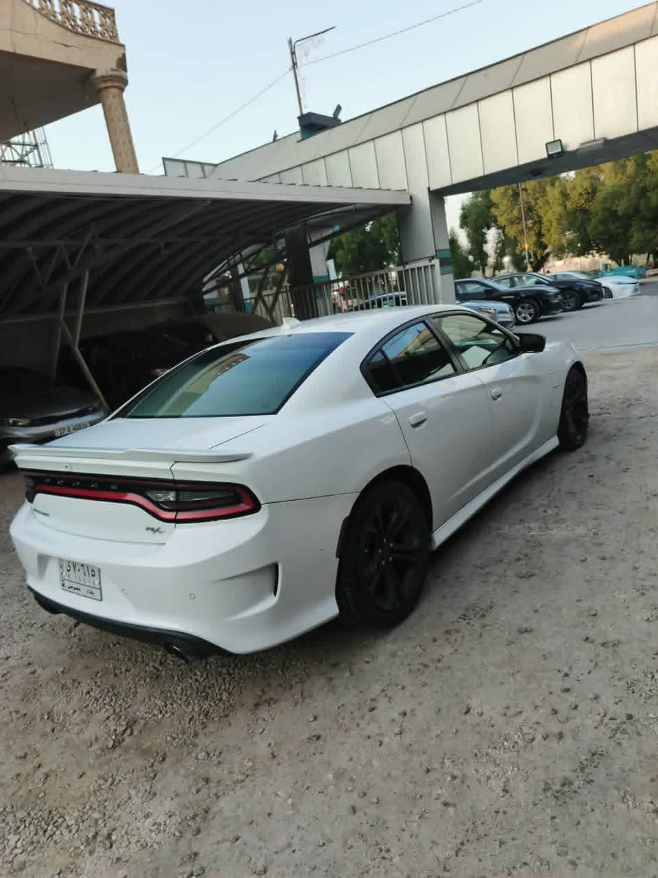 السلام عليكم ورحمة الله وبركاته 
دوج جارجر 
موديل 2021
ماشيه 41 
رقم بغداد بأسمي 
RT 5700 
السياره جديده بمعنى الكلمه 
عليه ادامه كامله من كلشي 
وكلشي بلشرط 
حادثه موجوده صورته بلمنشور 
مكانه السماوه 
السعر 250 وبيه مجال قليل 
*********** 
وبخدمتكم ❤️
