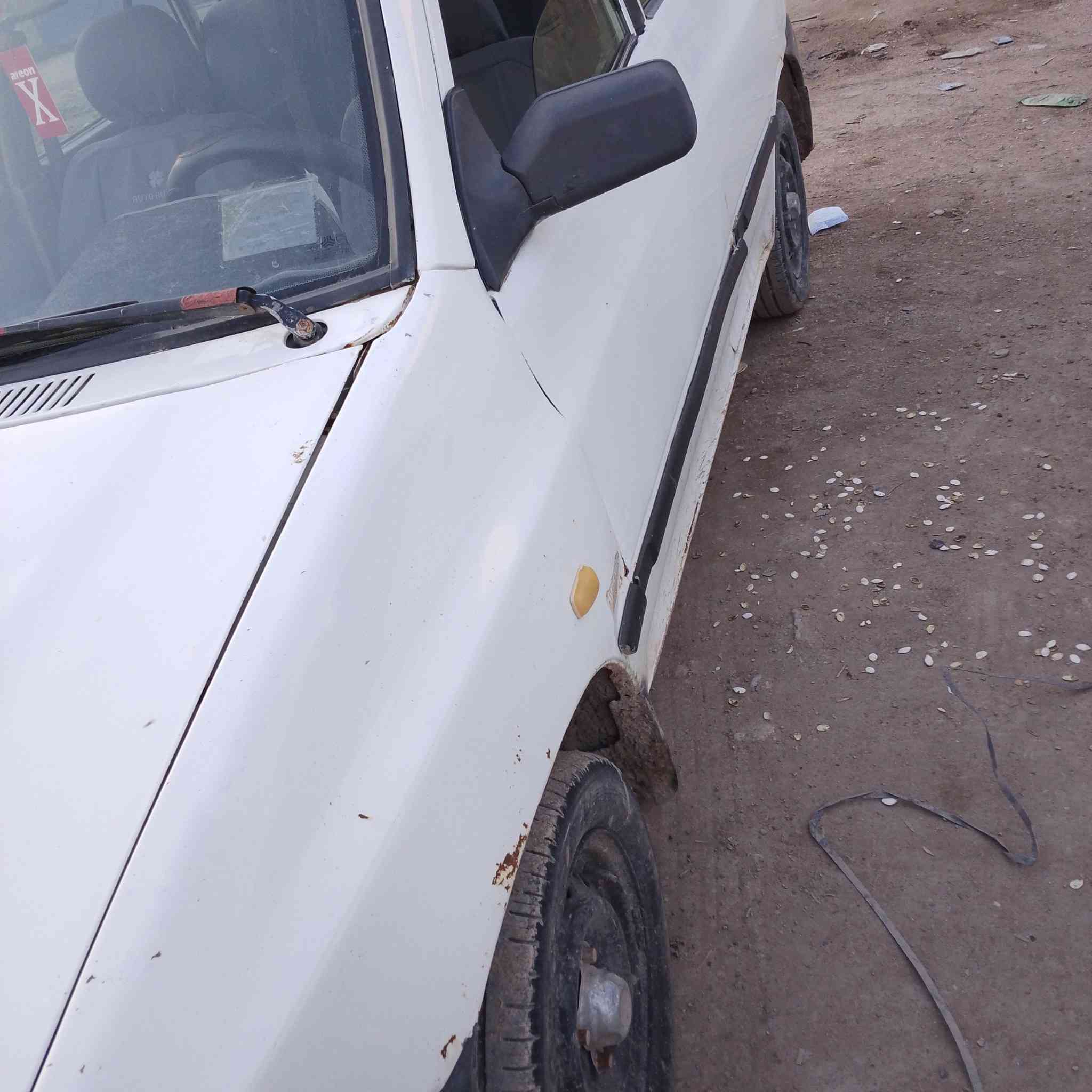 السلام عليكم سايبه للبيع موديل 11 سنويه 26شهر الخامس تنتهي راعيه موجود إذا تريد ثاني يداور  السعر 28  مطلوبه خمسين ألف غرامه المكان بابل شارع ميه رقم الهاتف كير ومحرك جديد كهربائيات كله شغاله تبريد تدفىه شغاله رقم الهاتف ***********
