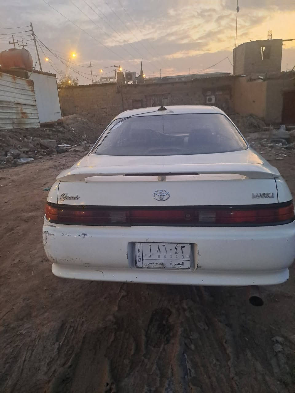 السلام عليكم للبيع مارك نفخ مكينه كير حداديه جاهز السياره حلوه
مشروع وطني سنويه 27 علما السياره نقل جثه

مكفوله من الكص

مكان السياره بصره شط العرب الجزيره
سعر ٣٧ 
***********
