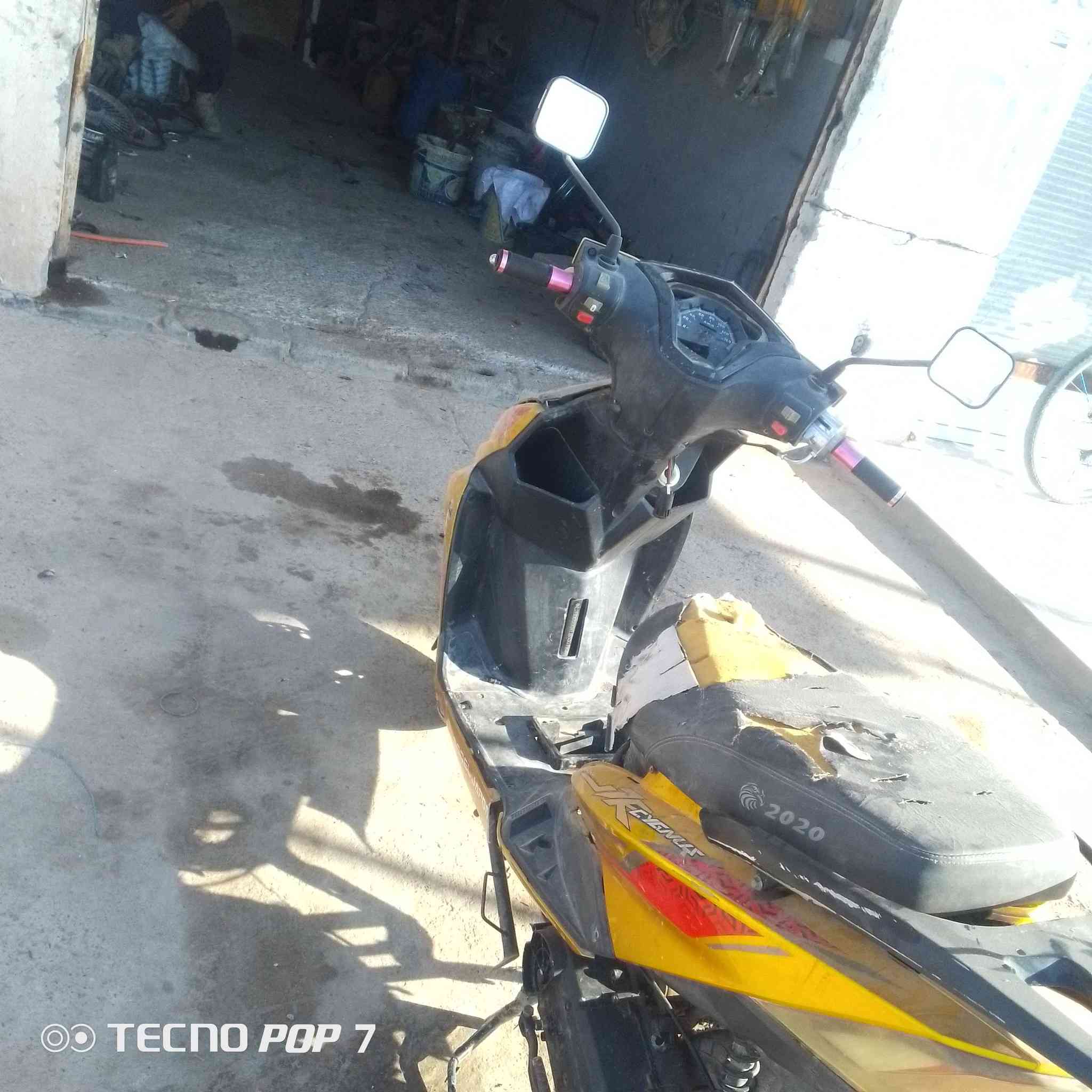 السلام عليكم دراجه للبيع او لمراوس سكنس موديل2020شعندك دراجه سيفان تايكر نامه يراوس يجي خاص كله الكهربا أيات شاخاله فقت تربط الناكنيت بس


**إذا كنت صاحب هذا الإعلان وتريد حذفه لأي سبب، رجاءا أرسل رسالة إلى الدعم الفني**