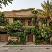طريق بغداد • ٣٧٥م • واجهة ١٥م
