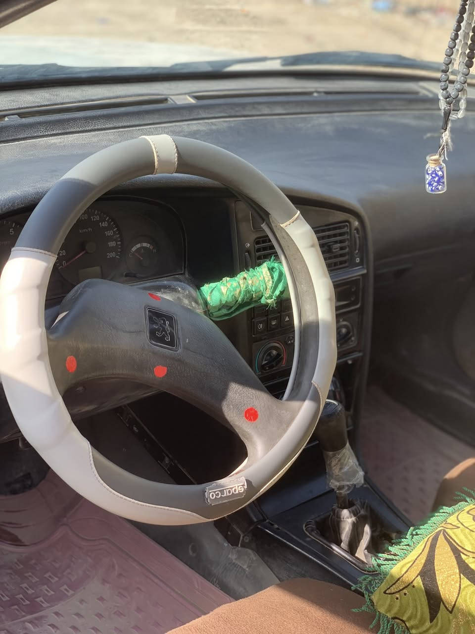 بيجو روى للبيع رقم قادسيه جاهزه السياره حداديه تبريد مكينه خير من الله الكير الثاني يفلت فقط راعيها موجود ويريد مداور
التواصل على الرقم ***********
