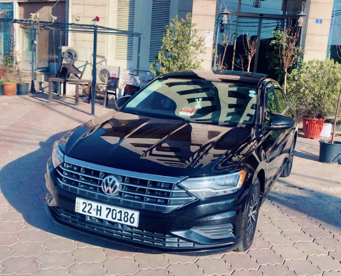 للبيع  
Jetta S/Se/R-Line 2020

‏‎فول مواصفات 

‏‎بجم خلف  كبس بشرط
                                                                     ماشيه78km  وقابل للزيادة

‏‎محرك14 توربو 

‏‎بانوراما - رادار أمامي خلفي مراية - بصمة  

‏‎كشن جلد - تدفئة -- كاميرا 

‏‎شاشة CarPlay - لايت و بكلايت كل بيلادي 

‏‎لايت اوتو - اوتو ستارت ستوب - اوتوبريك 

‏‎نيظام اقتصادي و كومفورت و سبورت 

ويل كب بلادي شركه — تخم تاير جديد 

بانزين ما اديرلها بس سوبر - دهن الرفينول الالماني فقط 

‏‎كير محرك و كهربائية بشرط -

حادث فقط شبر من جاملغ + طخه بالتكمه شبر ونص باب سايق بدون دواخل بدون ايرباك فقط برده وبيها مكانين بارد 
سونار رقم شاصي مرفق بالمنشور
‏‎شاصي و دواخل. بجم كبس شرط

‏‎ رقم  سنويه هزه كله جديد
السعر :145 وبي مجال 
مكان السياره اربيل
للتواصل *********** واتس اب فقط
