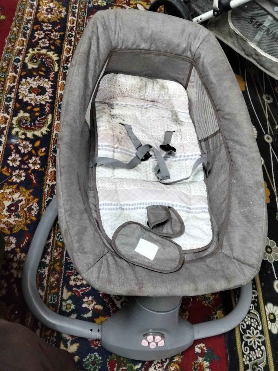 عندي هاذ كاروك لهزاز عوزه بس كيبل  مالته ضايع هو يشتغل مابي شي جنت ضامته يعني متروك اريده 35 عنواني بغداد حي اور


**إذا كنت صاحب هذا الإعلان وتريد حذفه لأي سبب، رجاءا أرسل رسالة إلى الدعم الفني**