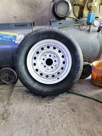 ويلات سيدان • حجم ١٤ • مع تايرات