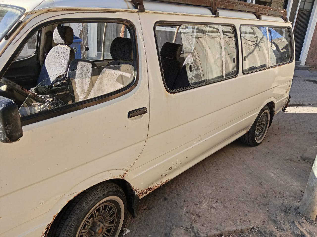 كيا فنون للبيع موديل 2009 السياره مكانها بغداد الكراده راعيها موجود كربلاء سعرها 40ورقه وبيها مجال 
***********
