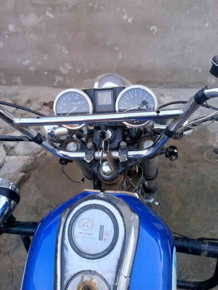 سلام عليكم ستوته للبيع نضيفه وكيل نوار الوجبه الوله 3براغي مكفوله مديل 23 السعر مليونين و150 وبيها مجال لشراي المكان طريق السنيه يم معمل أصباغ شراي يتصل ***********
