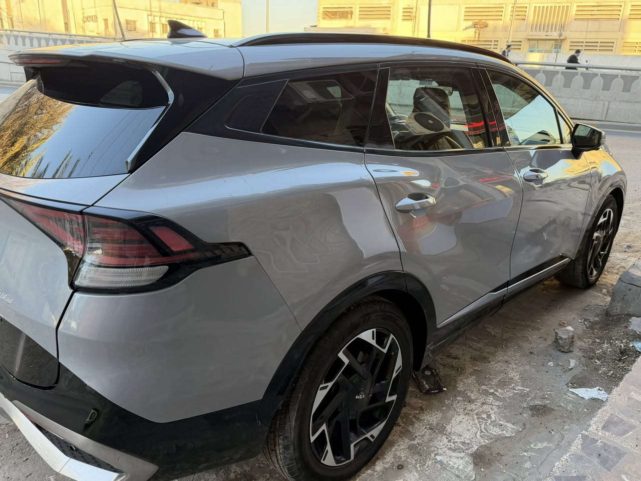 سبورتج 23 امريكي برستيج اعلى فئة بالاسبورتج كامل مواصفات لون مميز اسمنتي
بيع فقط 215 ورقة 
مكان السيارة بغداد كاظمية 
 ***********
