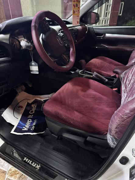 السلام عليكم بيكم يويتا ٢٠٢٥شركة ساز ام الظمان ماشيه١٢ الف مكفوله كفاله عامه رقم سليمانيه مكان السياره ديالى الخالص السعر ٣١٦$
رقم الهاتف ***********
