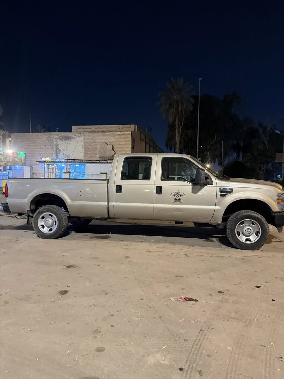 فورf350 2008 مكينه بانزين v10 مكفوله من الدعاميه للدعاميه كلها ع بلاد وكله شغال سياره ماشيه ١٠٠ الف بس رقم أربيل هزه جديده للبيع 
***********
