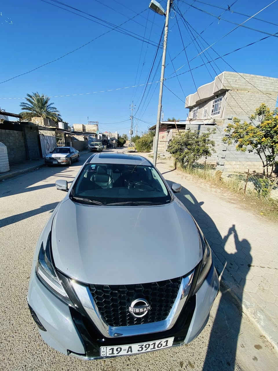 🚗 للبيع نيسان موديل 2024
🎨 اللون: فضي
🕹 القير: أوتوماتيك
⛽ الوقود: بنزين
📏 الممشى: 60 ألف كم
محرك 6سلندر 
وارد أمريكي 
رقم بغداد  بسمي السياره 

✅ المواصفات:
 • تشغيل عن بُعد
 • تشغيل بصمة
 • فتحة بانوراما
 • شاشة كبيرة
 • كاميرا 360 درجة
 • سنسورات أمامية وخلفية
 • تحكم بالمقود
 • مثبت سرعة
 • مكيف قوي ❄️
 • مقاعد جلد
 • إنوار LED
 • جنوط ألمنيو
 سعر 195$ بي مجال 

***********
