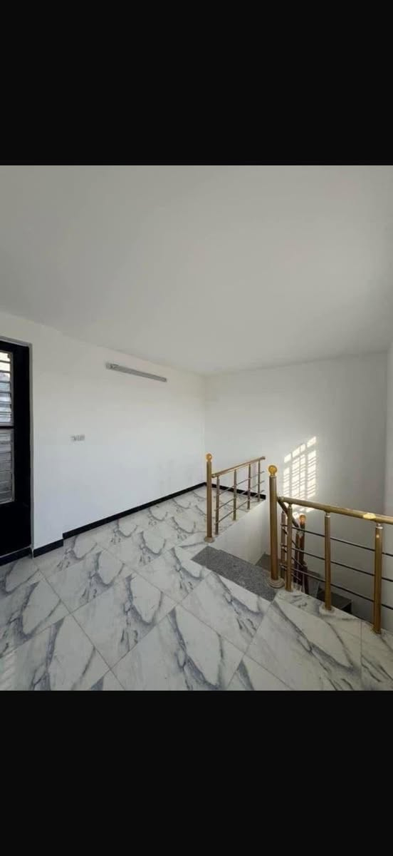 #للايجار__________في__________السيدية
بيت ٥٠ متر غرفتين او صالة او مطبخ او خدمات

للأستفسار آكثر الأتصال على الرقم 

***********

او زيارة المكتب الكائن في منطقة السيدية 

شارع جامع الأقصى مقابل لحوم جويلي

مكتب المصطفى للاستثمار و التطوير العقاري
