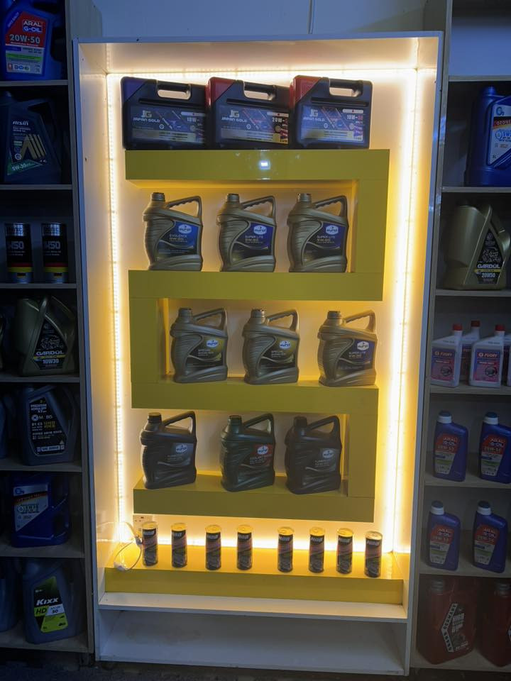 رفوف جديده جداا للبيع استخدام شهر ***********
