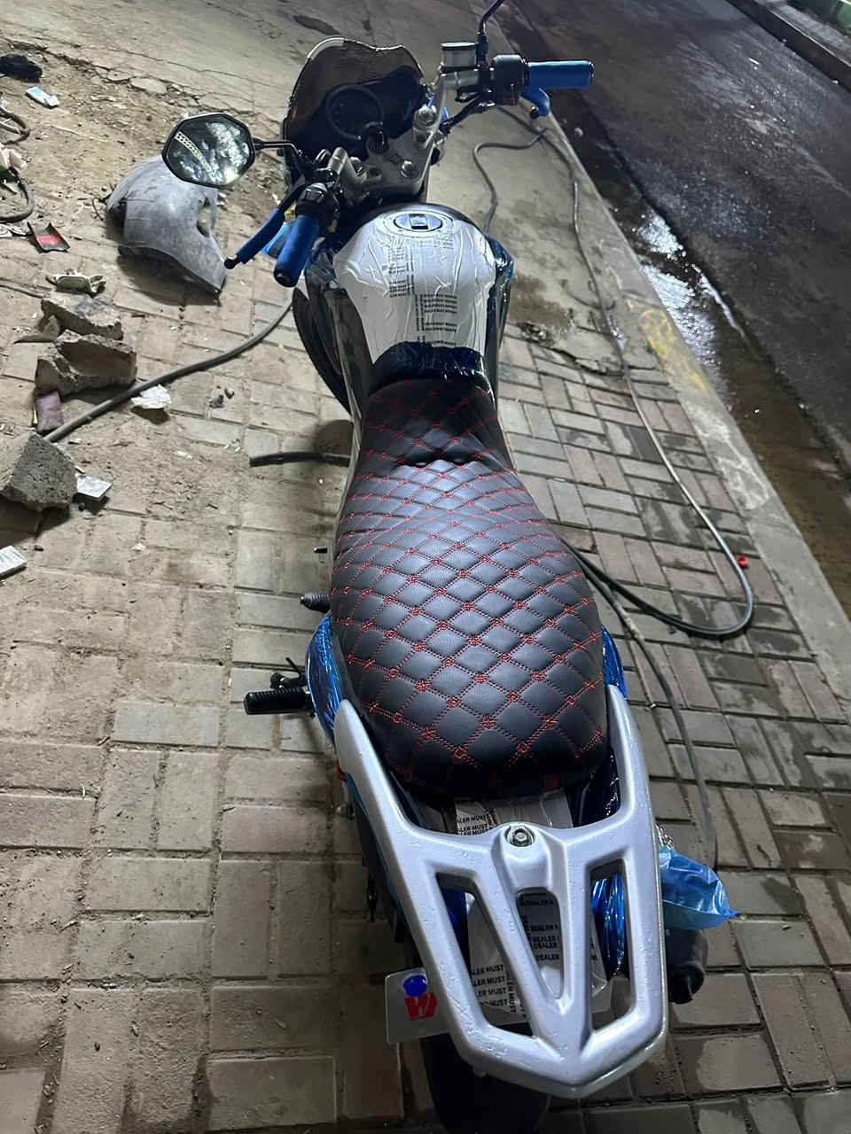 يالله للبيع ماطور هاوجي عدل دراجه حلوه كامله من كلشي كله شغال مكينه مامفتوحه شرط كهربيات كله شغال أي نقص مابي 

اوراقه موجوده مكاني الرمادي التامين ٨شباط سعر ٨٠٠ وبي مجال مو شراي لا تعبني متواجد خاص ***********
