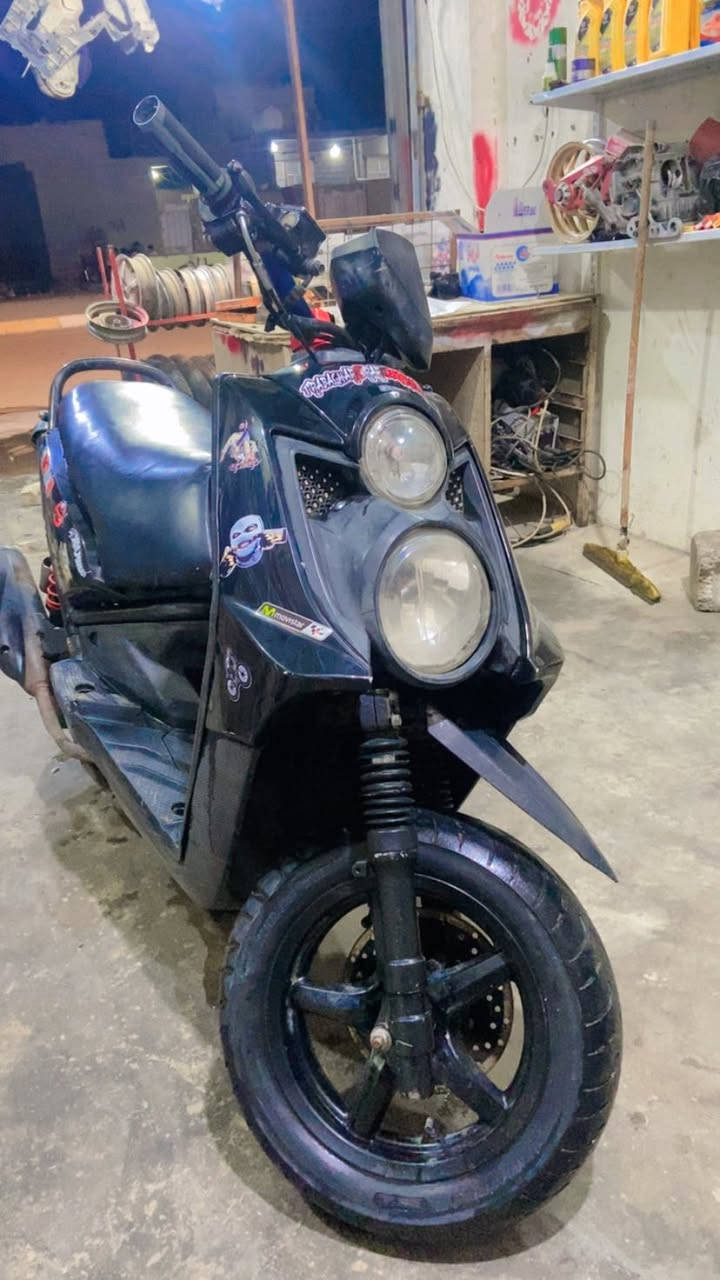 جبلي خير من الله بلادية خرسه نكره بكل وقت دراجه نضيفه كلش دراجه مانقصها شي عده الكلوب الأمامي 
بيها تزويد بصيط بيها تخم كلاجات WF
إستيرن رياضي 
خلاية اماميه لد 
سعر ٨٠٠ بيها مجال بصيط 
او مراوس بماكس بلاديه 
*********** عنوان بعقوبه
