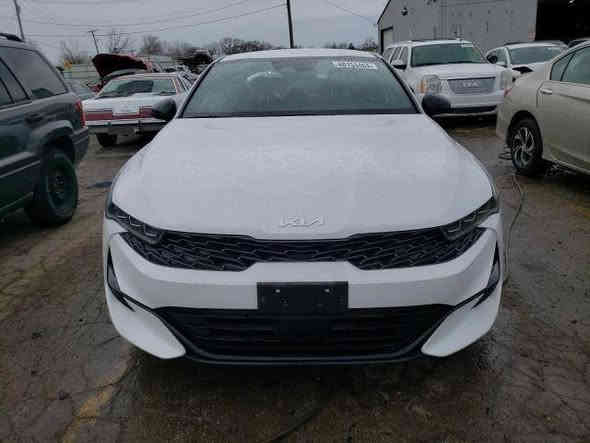 سلام عليكم للبيع كي فايف امريكي 2023 مرقم انبار معوقين حقيقي
ماشيه 15 الف محرك 1600 تيربو 
جيتي لاين فول ماعده بانوراما 
بصمه 3 
كامره 
رادارات شاشه ديجيتال 
كشن بلادي احمر 
كشن كهرباء 
ويل كب 
قياده ذاتيه
ضرر موضوح بصور فقط قبق جاملغ تبديل ونصبغ شغل بلادي درجه اولى فقط الموضوح بصور 
صندوق تبديل بلادي ودعاميه بدون صبغ فقط جاملغ 
السعر 168 وبيه مجال.    ترهم مراوس حسب قناعه 
***********
مكان السياره الانبار حبانيه
