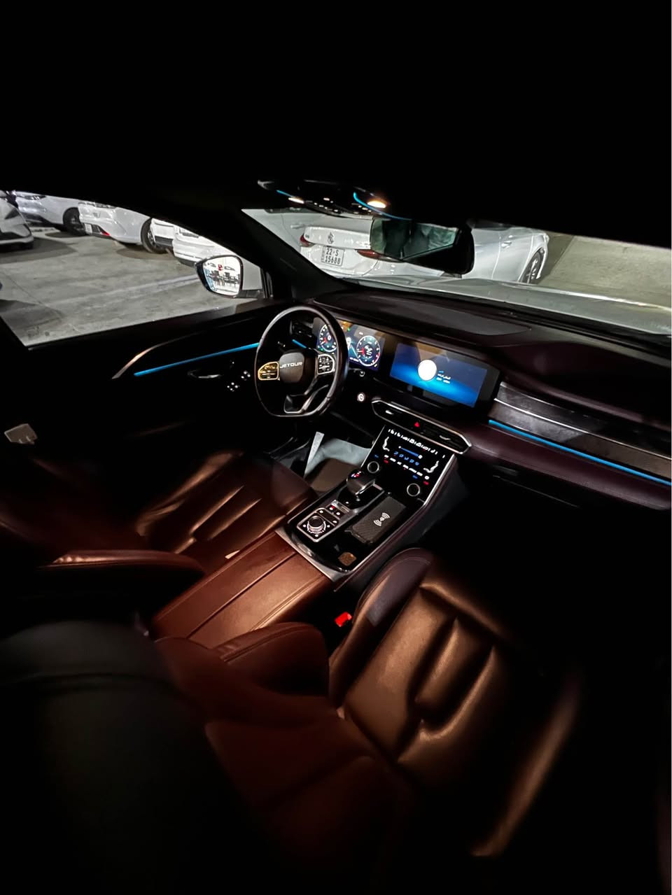 Jetour x90 2023 سەیارەیەکی فاملیە هیچی نیە فوول مواسەفاتە 92,000 هەزار ڕۆیە ڕەقەم بە هەرزانترین نرخ  
*********** أربيل, العراق
