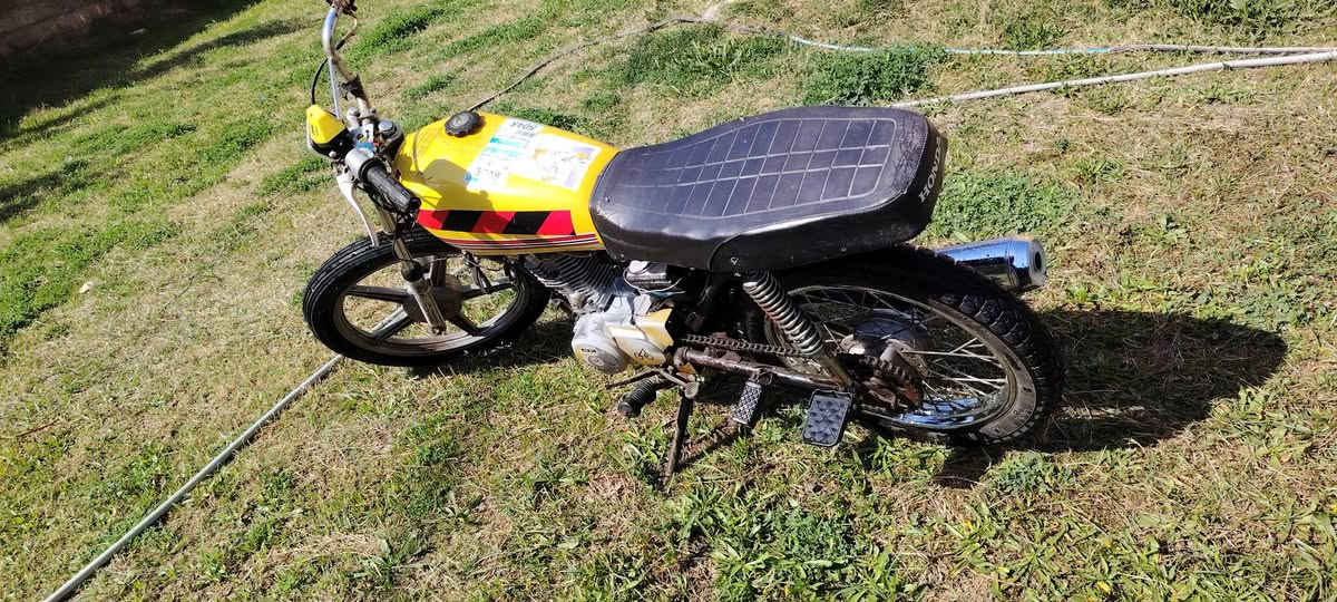 السلام عليكم دراجه 4كير نضيفه وصوت مابيه السعر 250 وبيه مجال الرقم ***********
