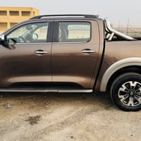 بور 2021 بانزين   تيربو كير كهربائي   4 كاميرات فور ويل  ماشية 93 الف ...