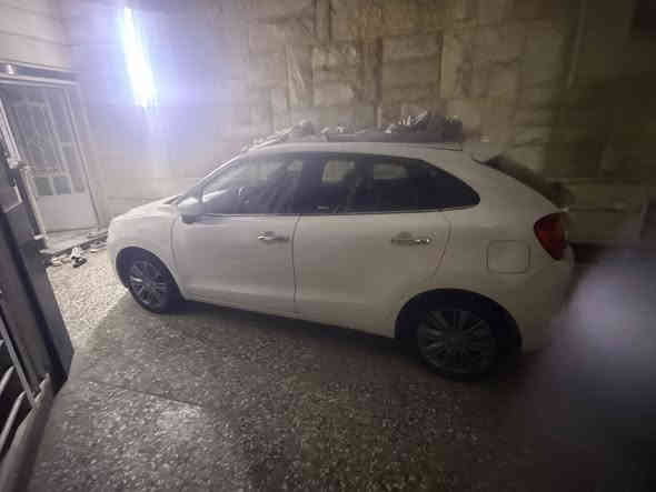 مرحبا شباب سياره للبيع نوع بالينو سوزوكي موديل 2018 ماشيه 91 صبغ بيها جملغ وبنيد اثر شخوط وليس حادث السياره نظيفه جدا ***********
