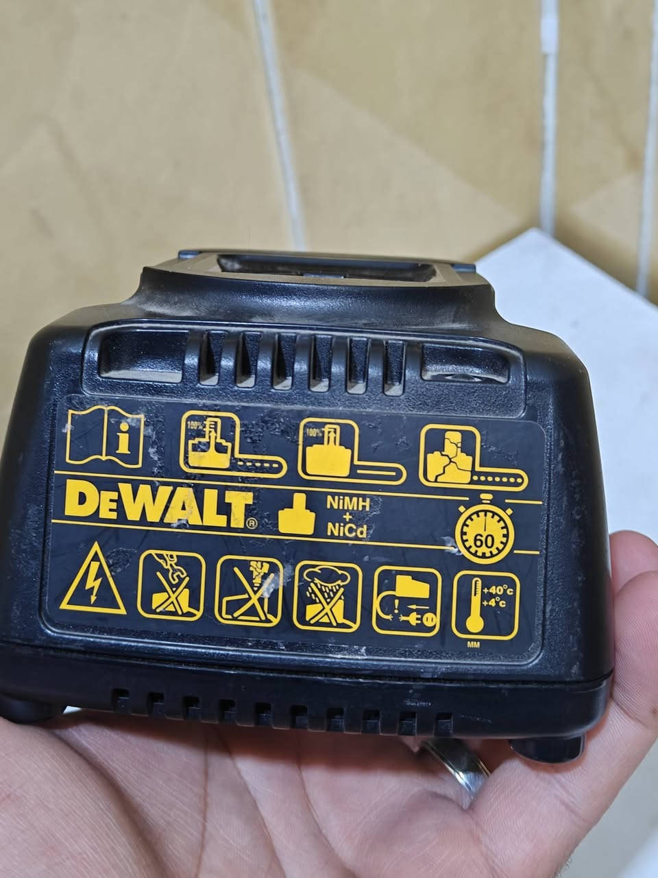 شاحنة ديوالت اصلي قديم مكتوب مواصفات
سعر 15 الف


**إذا كنت صاحب هذا الإعلان وتريد حذفه لأي سبب، رجاءا أرسل رسالة إلى الدعم الفني**