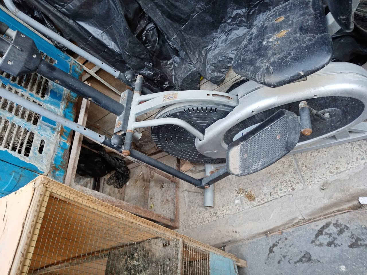 سعره ٩٠ جهاز رياضي لبيع مكان شرطه رابعه اتصال ***********
