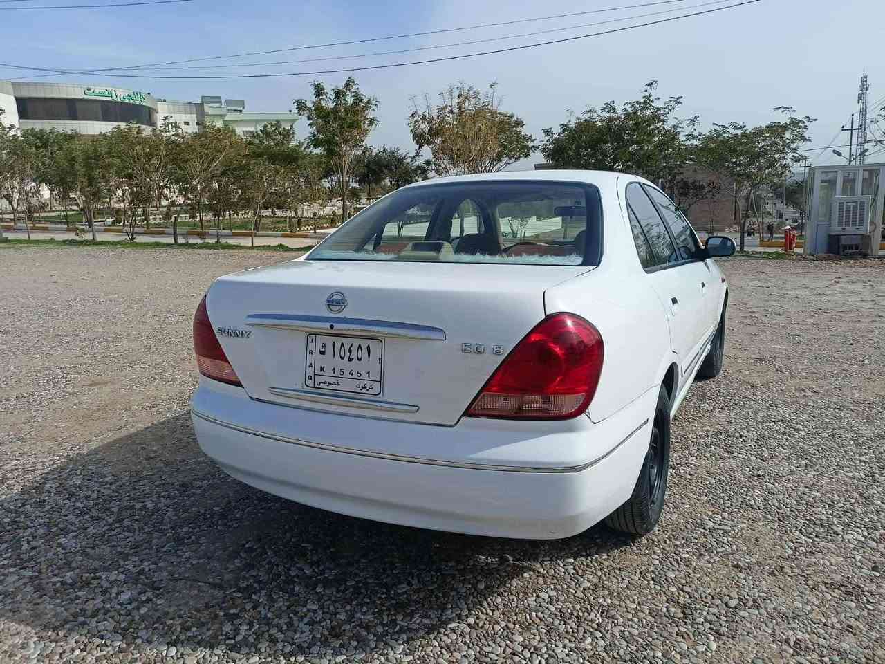 سەنی یابانی 2009لـۆک 130هەزار ڕۆشتوە بــــــــڕاوە مەکینە گەورە گێڕ و مەکینە بەشەرت تەقە و ڕەقە بەشەرت کارەبای بەشەرت دەعم و لێدراو و پێش و دوا بەشەرت نوقسانی لەگیانیا نیە تەبرید و گەرم بەشەرت چوار تایە و ویلی لۆک بۆبەسراوە کەلە و عەینەک چوار جام کارەبا ئاوێنە کارەبای ناوزەرد خەلیجی خـاڵی پێوە نیە سەیارەکە لۆکە سفرە ماشەڵا ***********     ***********
