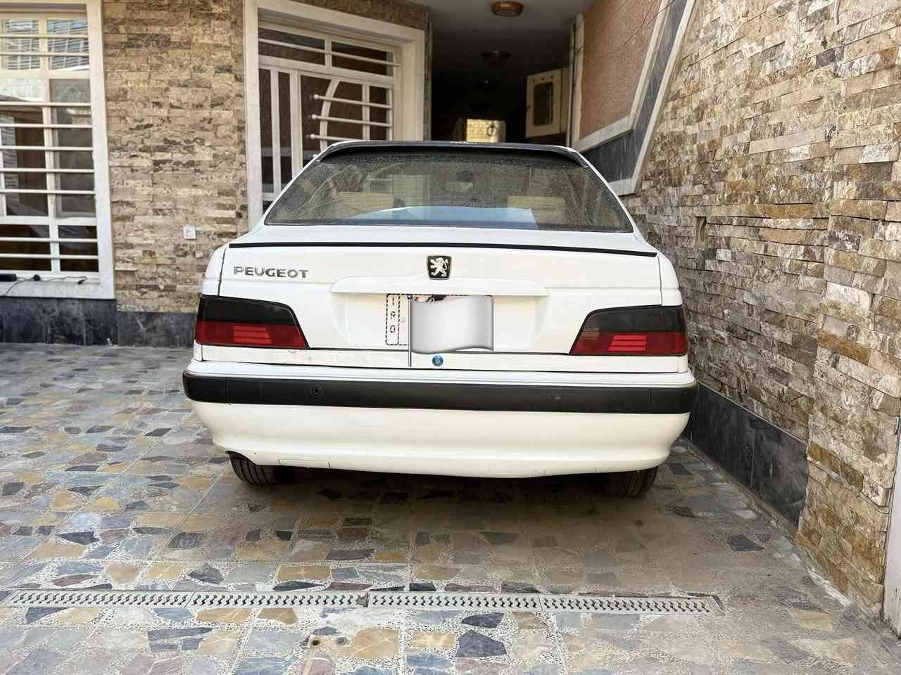 السلام عليكم
بيجو بارس 2022 سيارة جديدة بيهة طخة بالجاملغ الخلفي بارد 

ماشية 52 اي تفاصيل اتصال***********
