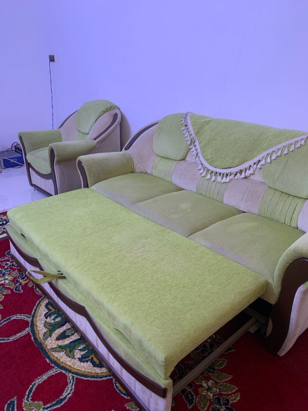 تخم تركي اصلي 8 مقاعد مستعمل مابي اي ضرر فقط القماش بي جراد بسيط موضح بالصور
المكان بغداد قرب جزيرة بغداد السياحية 