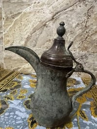 ورحمة الله دلة بغدادي قياس ٢٤ قطعة بغدادي قديم سعر خاص او اتصال ٠٧٧٠٦٣...